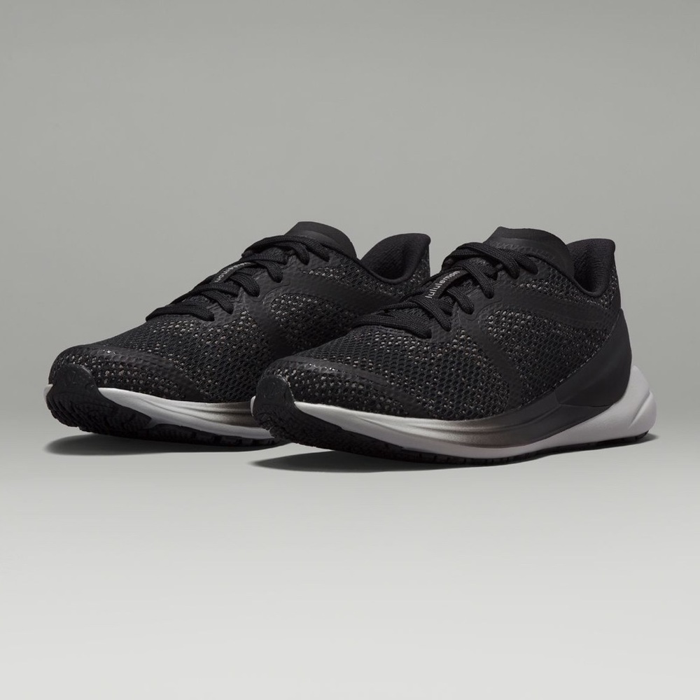 Lululemon Blissfeel 2 Women’s Running Shoes Size 9.5